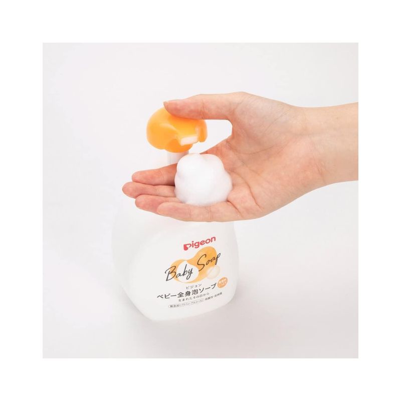 Pigeon Natural Moisture Foam Shampoo &amp; Body Wash (Extra Moisture) - Unscented 500ml