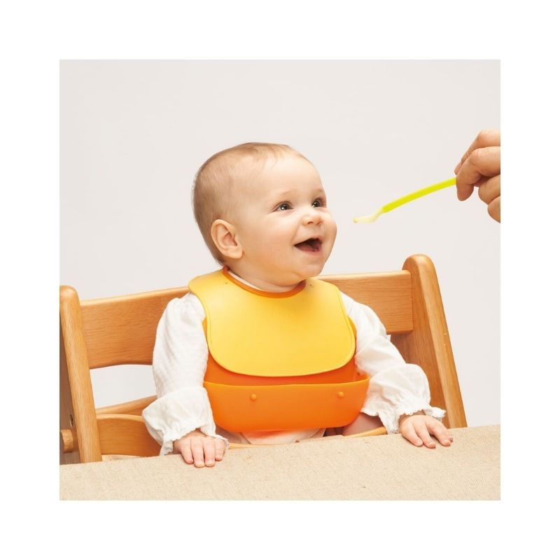 Combi 婴儿辅食软头勺带盒子（5个月+）