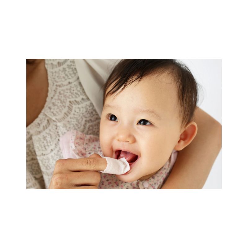 Pigeon 贝亲 婴儿牙齿和牙龈清洁湿巾（6 个月以上）- 木糖醇 42 片