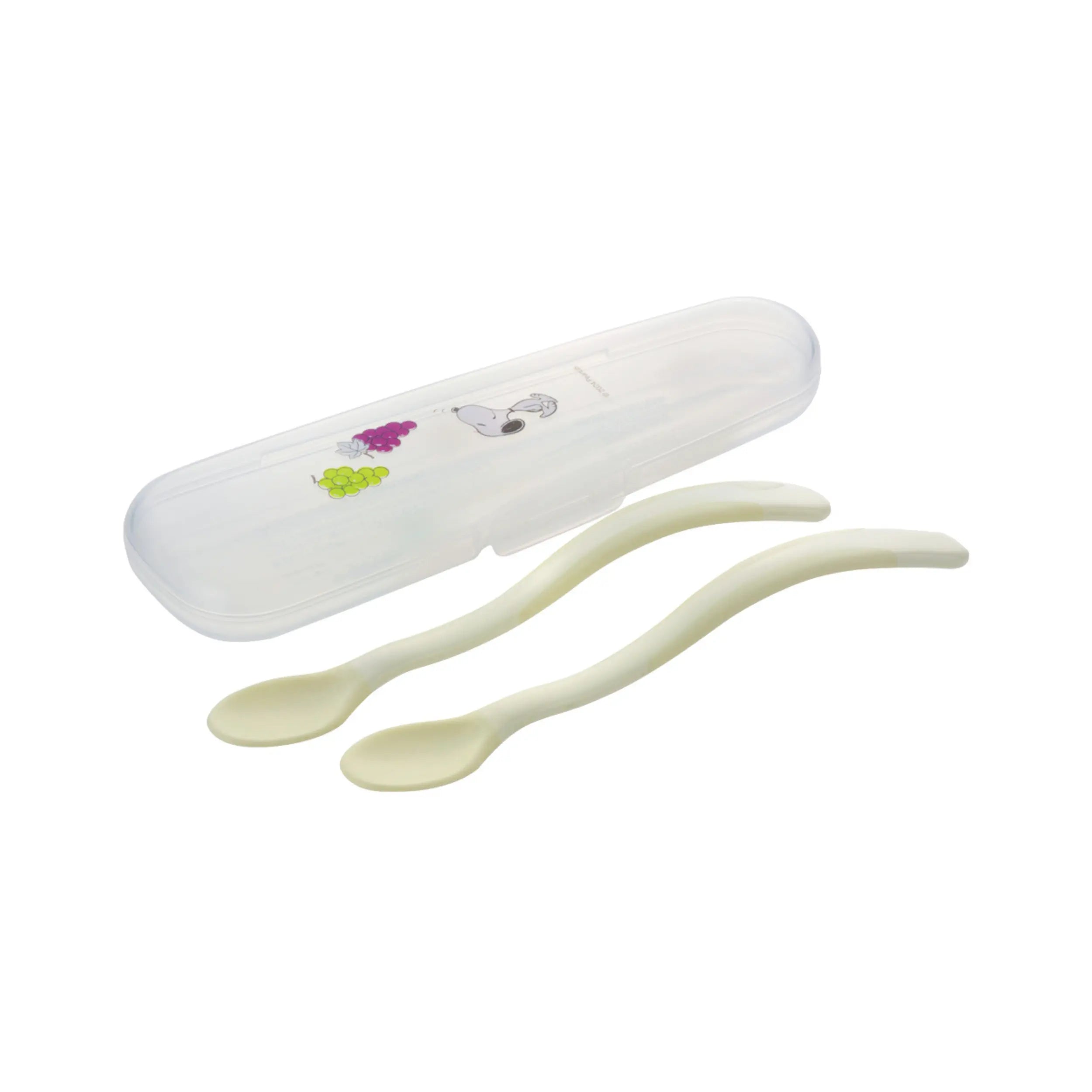 Discover our baby feeding spoon set, perfect for parents feeding babies aged 5 months and up. Featuring soft spoon tips for early weaning, and its carefully shaped handle enables you to feed more comfortably. Includes a handy case for on-the-go convenience. Made from safe materials, dishwasher and sterilisation safe. Feed with confidence and ease.